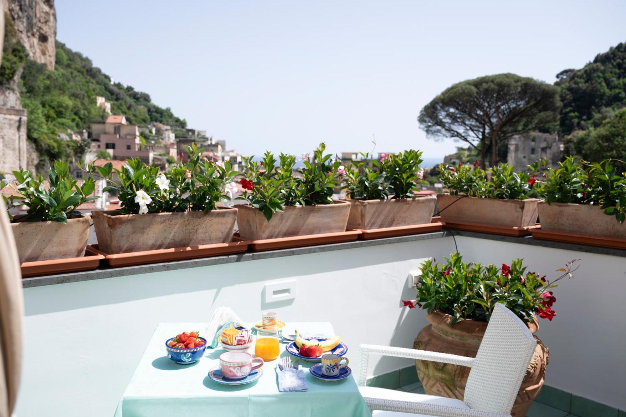 Valle D'Amalfi Suites Екстериор снимка