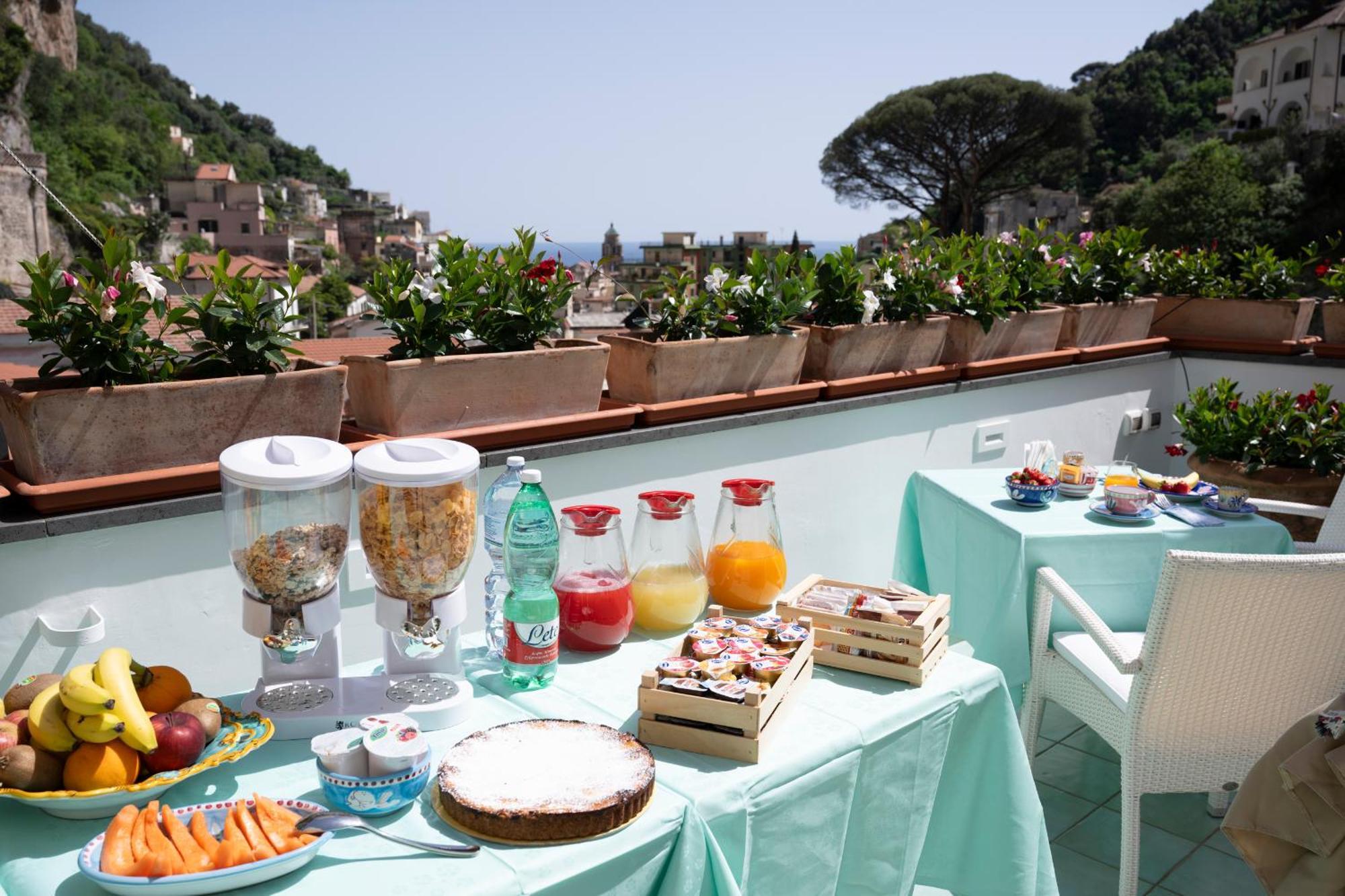 Valle D'Amalfi Suites Екстериор снимка