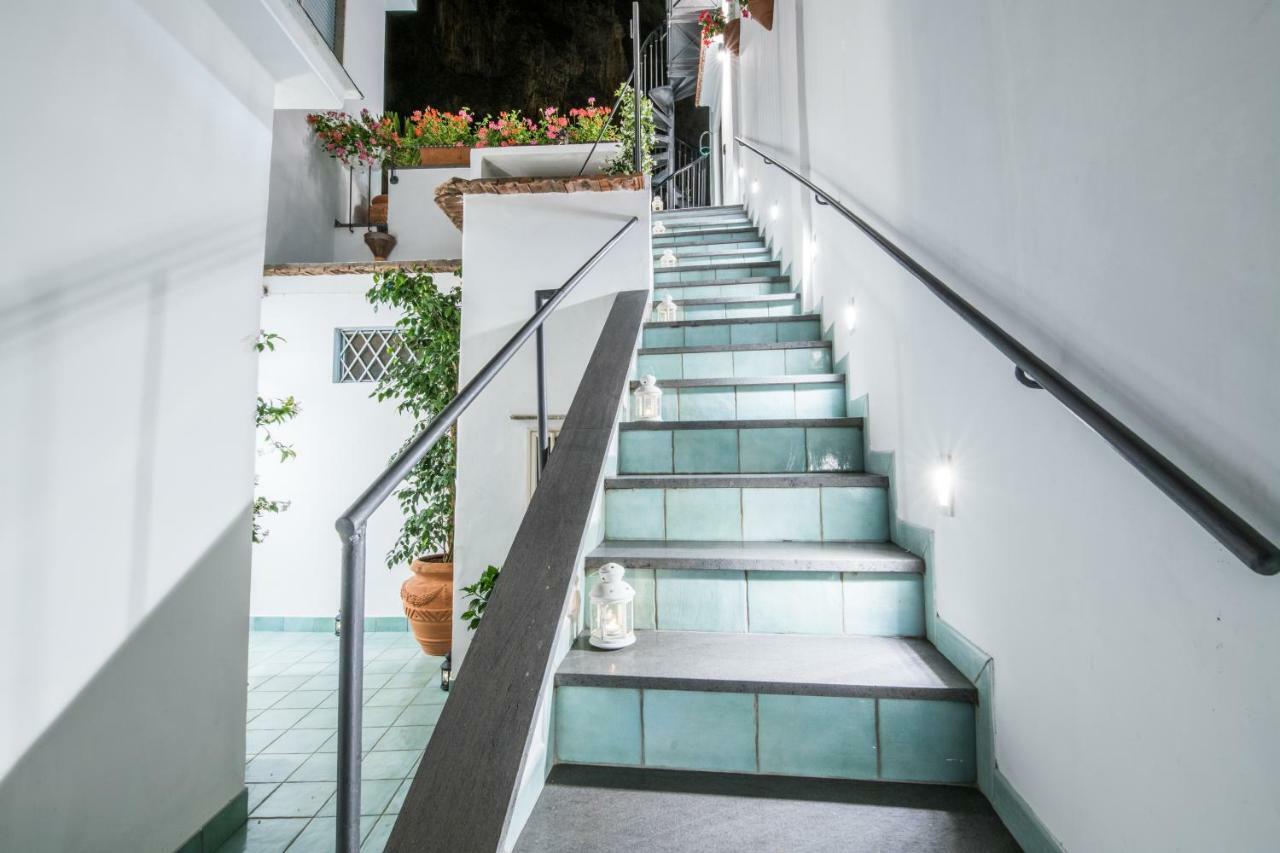 Valle D'Amalfi Suites Екстериор снимка