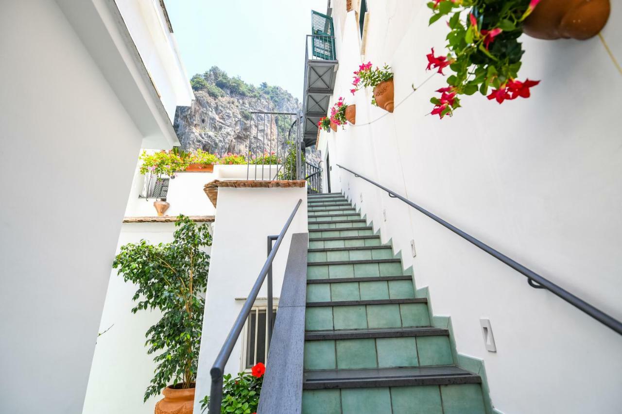 Valle D'Amalfi Suites Екстериор снимка